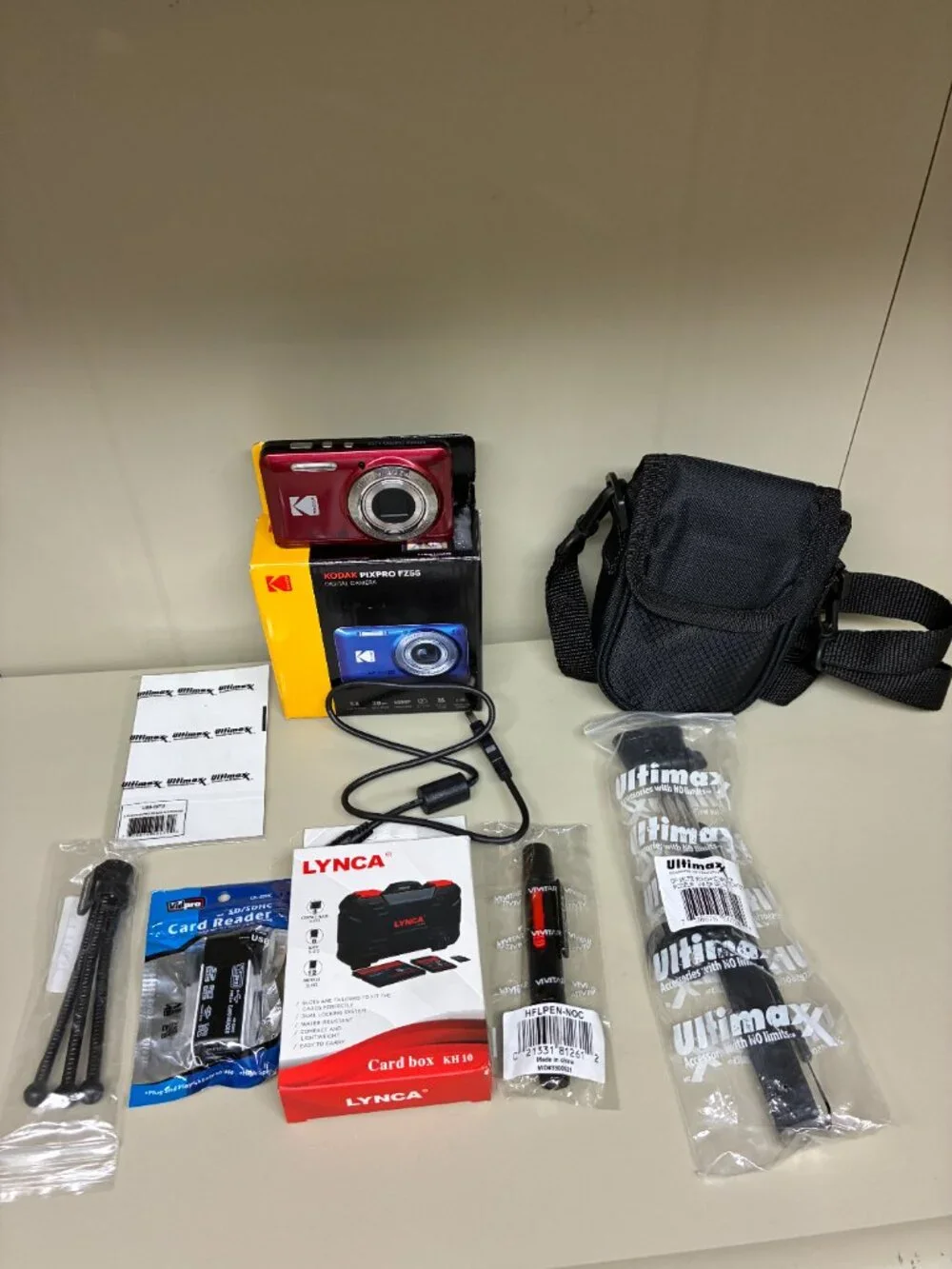 Kodak Pixpro FZ55 Red Digital Camera 16MP 5x Optical Zoom Compact Camera Bundle
